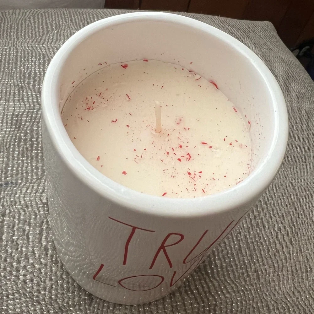 NEW Rae Dunn True Love Chocolate Strawberry Candle 13.2 Ounces Ceramic Jar New - Picture 7 of 7